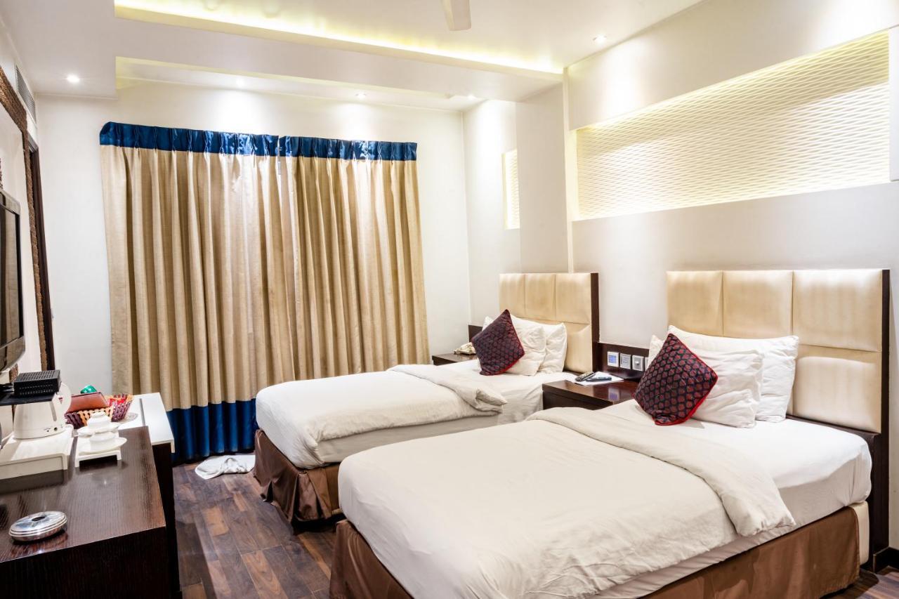 Hotel Grand Godwin Near New Delhi Railway Stn Offers Free Airport Pick-Up